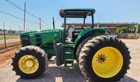 Trator John Deere 6145J / 140 CV