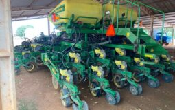 Plantadeira de arrasto John Deere DB 35×45 – 2015