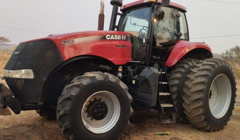 Trator Case IH Magnum 290 / 2012